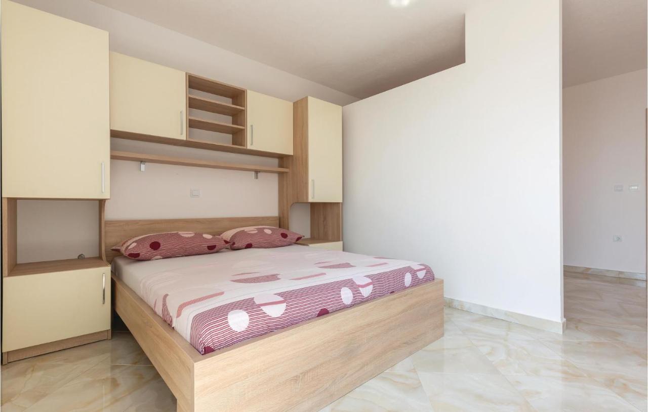 Amazing Apartment In Krvavica With Wifi Exterior foto